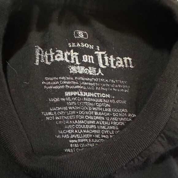 Attack on Titan Season 3 Men's Black T Shirt Small Eren Yeager Armin Arlert Mika - Picture 3 of 3
